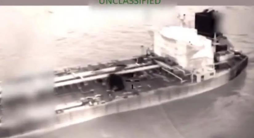 Hamis zászlóval tartott Venezuelába egy tankerhajó, az amerikaiak lefoglalták