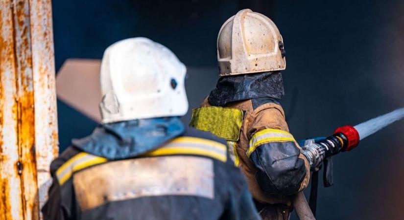 Újabb csapás: jég után tűz Pécsen