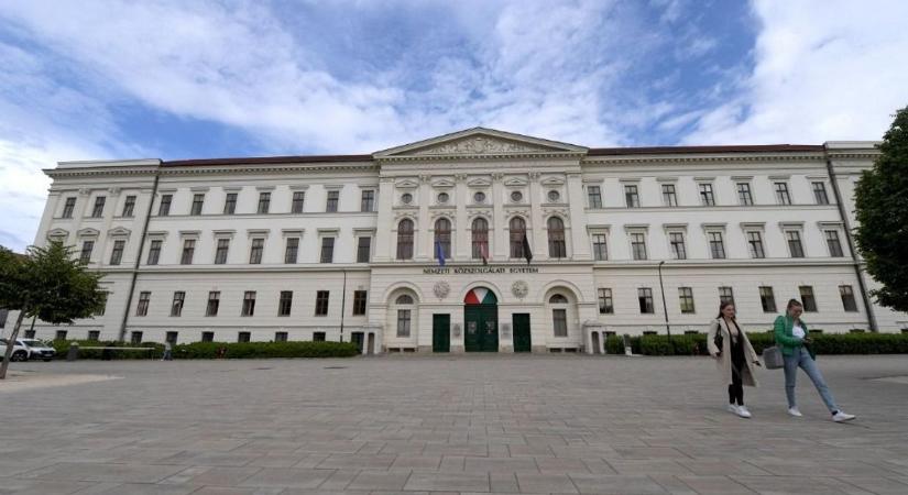 Milliárdokkal díjazzák az egyetemi hallgatók kitartását, de pályázni kell