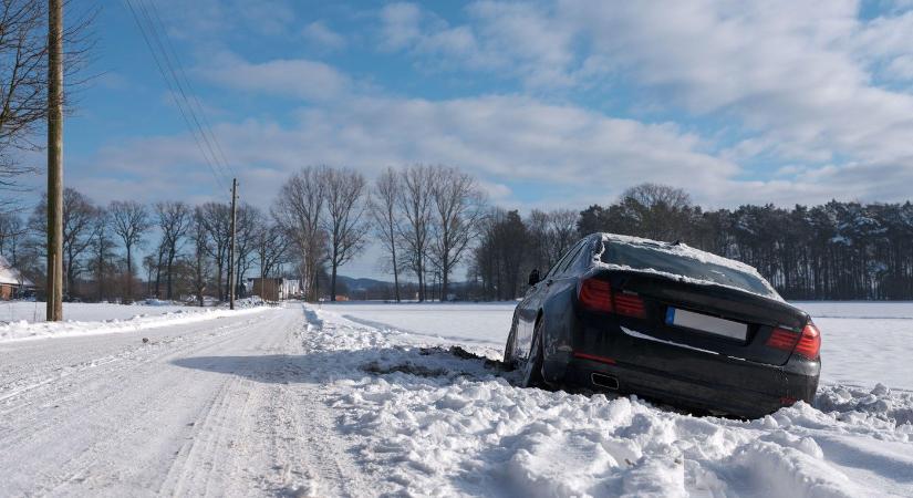 Riadót fújt a kormány, az újabb havazás váratlan következményekkel járt