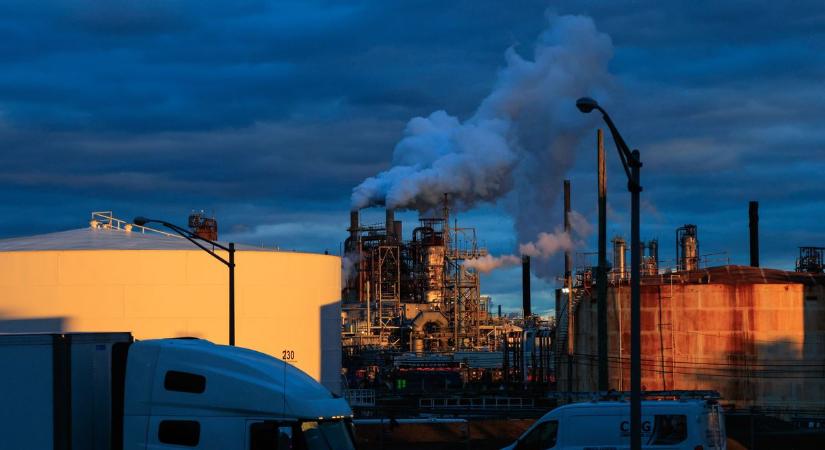 Ilyen fancsalin rég néztek az olajra, úrvezetőknek: ez olcsó üzemanyagot jelent