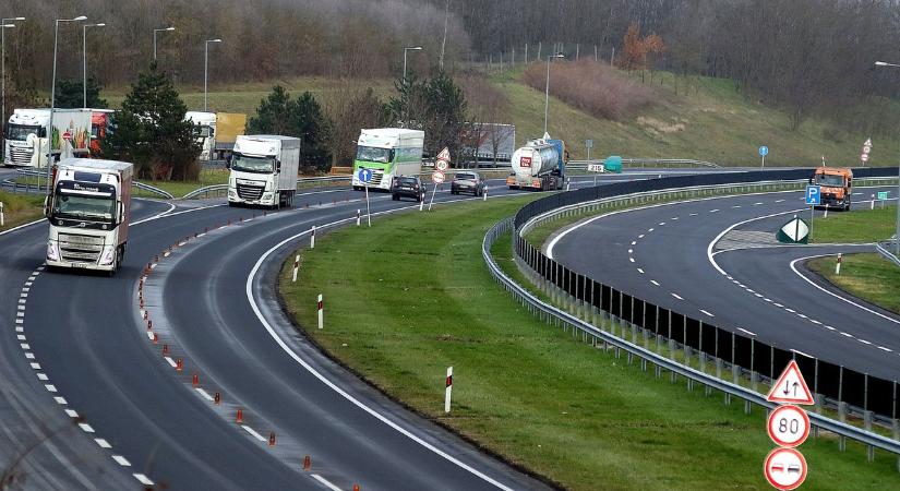 Már a tehergépkocsiknak is szabad az út Zalában – feloldották a tilalmat