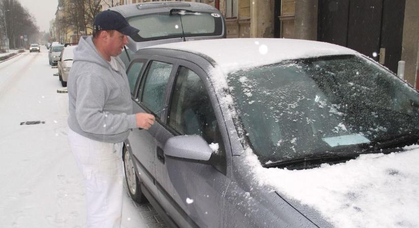 Fehér halál az autók alatt – így biztosan kinyírja a kocsiját a fagyban