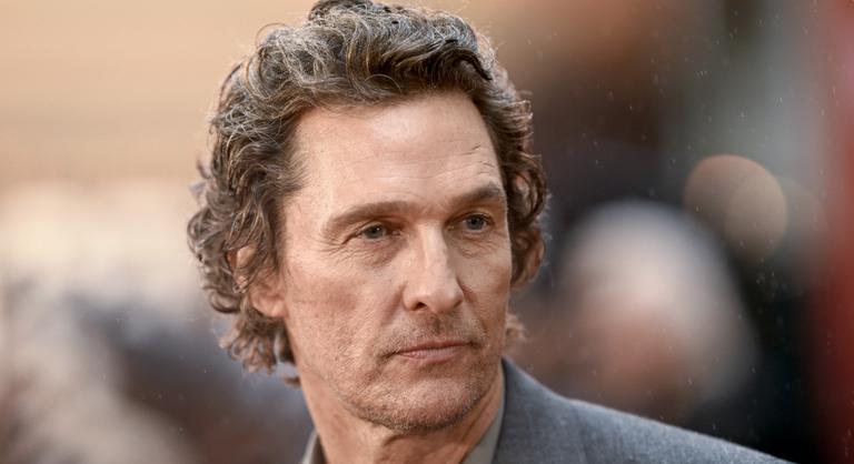 Matthew McCounaghey versbe szedte démonjait és életközépi válságát