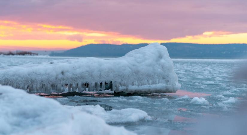 Aki a Balaton jegére lép, nagyon súlyos árat fizethet érte