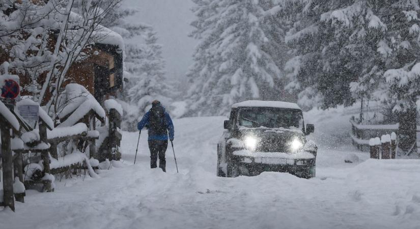 Top tippek, hogy jeges utakon is úgy vezess, mint egy profi
