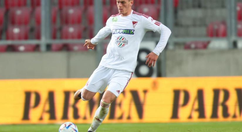 A DVSC korábbi válogatottjával erősített a Szpari