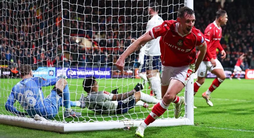 FA-kupa: őrült meccsen, 11-esekkel kiejtette a PL-szereplő Forestet, ott van a legjobb 32 között a Wrexham