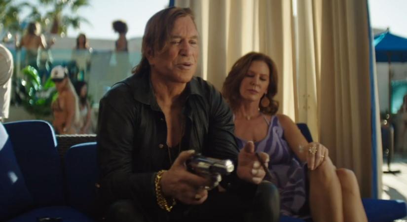 Mickey Rourke és Alec Baldwin önmagukat figurázzák ki az új krimivígjátékban