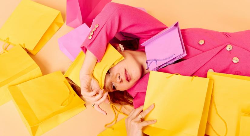 12 szuper tavaszi darab, amit a téli leárazásokon vehetsz meg