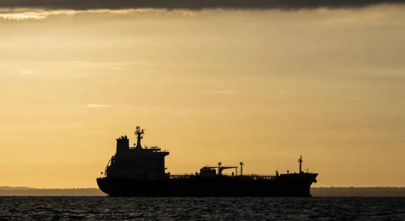 A nagy olaj-játszma: az USA elvitte a főnyereményt, de mi lesz a Bitcoinnal?