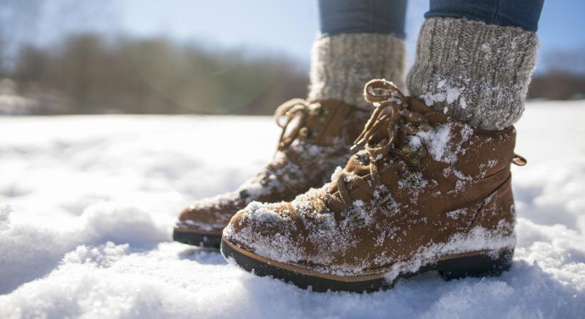 Egy kanál ebből a cipődre, és nem ázik át a hóban – azt is mutatjuk, mitől tapad jobban a csizma talpa