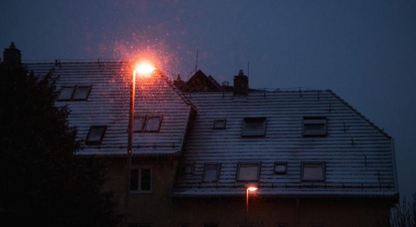 Öt vármegyében van gond az áramszolgáltatással, egy tolnai településen a vízszolgáltatás szünetel