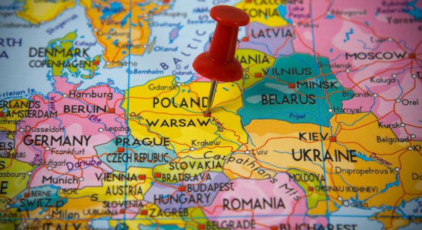 Raportra hívták a varsói magyar nagykövetet