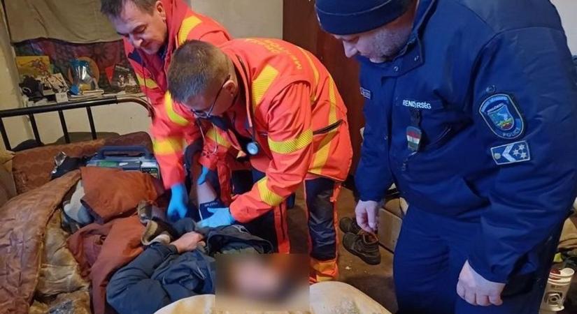 A fagyhalál küszöbén talált rá a kihűlt kutasi férfira a polgármester, megmentette az életét