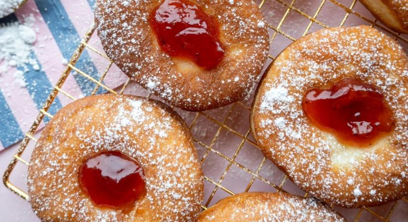 Itt a farsang ideje: puha, lekváros fánk, ahogy nagymamáink készítették