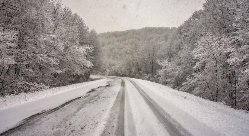 Időjárás: ismét bekeményít a tél, ónos eső miatt riasztást adtak ki