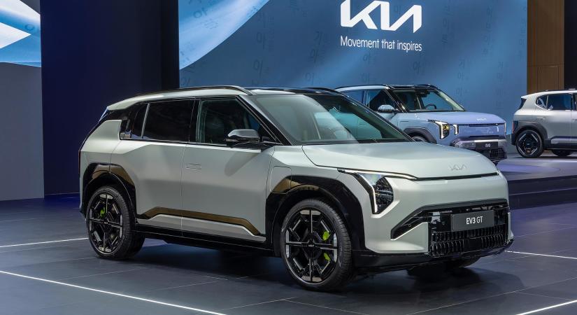 Három sportos elektromos autót villantott a Kia