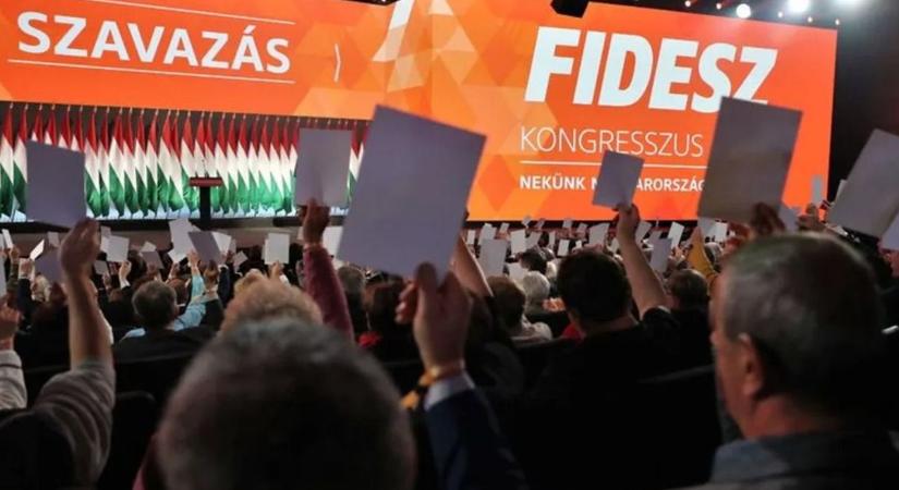 Fidesz kongresszus: már úton a Tolna vármegyei politikusok