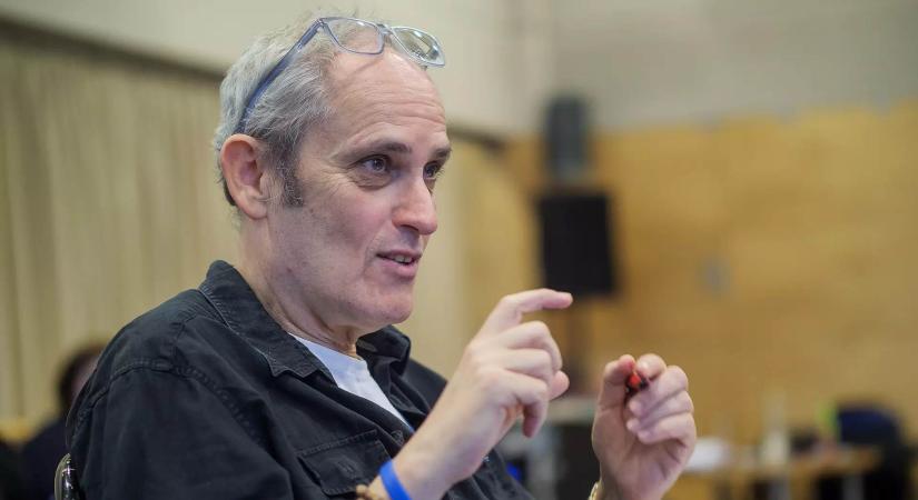 Újra megszólalt Szász János: „Középkori módon rántottak a sárba”