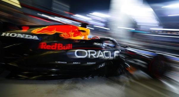 Agresszív és eltérő stratégiával fejleszt a Red Bull