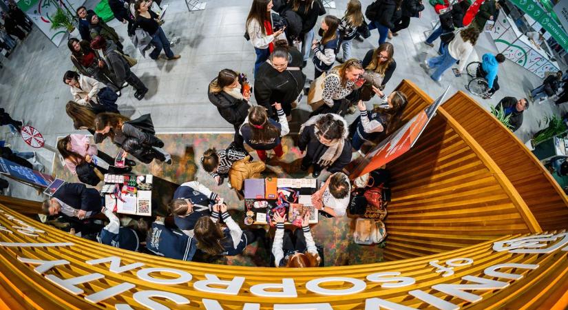 Pályaválasztási körkép a Hungexpon: középpontban a továbbtanulás és a régió egyetemei