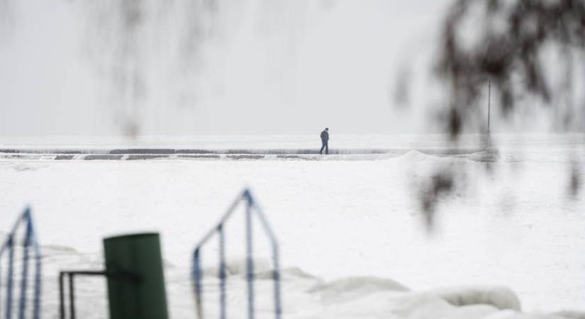Ebben az esetben bírságolnak, ha befagyott tóra lépsz