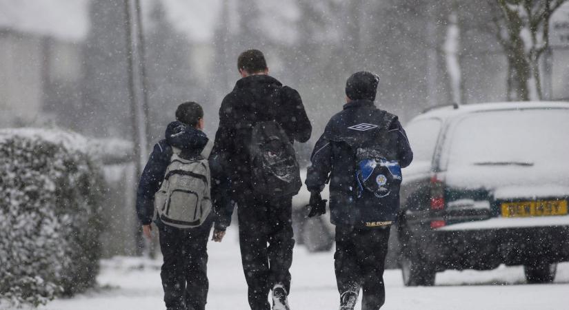 Tanítási szünetet rendeltek el, rendkívüli bejelentést tett a kormány, több iskola szünetel országszerte, kemény napok elé nézünk