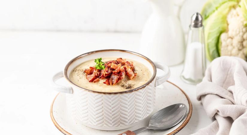 Selymes zellerkrémleves ropogós sonkával: hideg hétvégék tökéletes melegítője