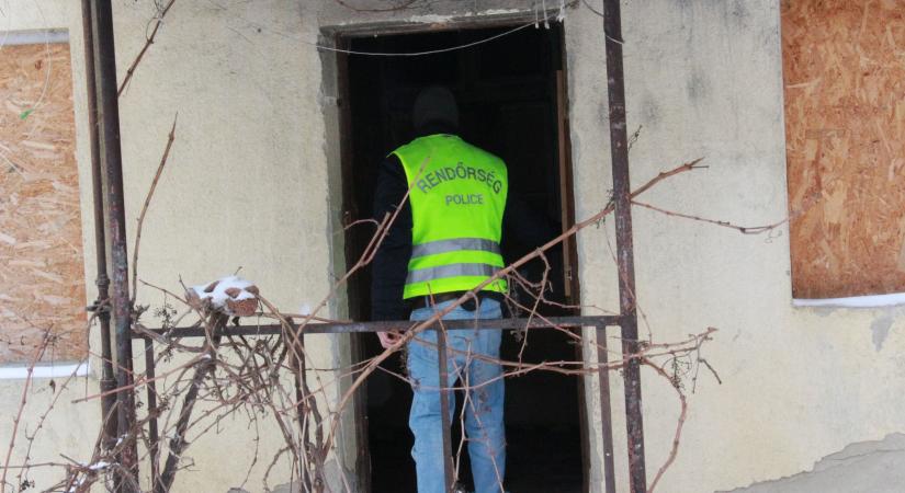 Két 17 éves egy nyíregyházi fűtetlen házban