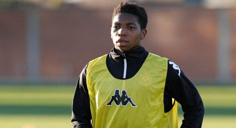 A túlélésért küzd a Chelsea-nevelésű labdarúgó, napjai vannak hátra