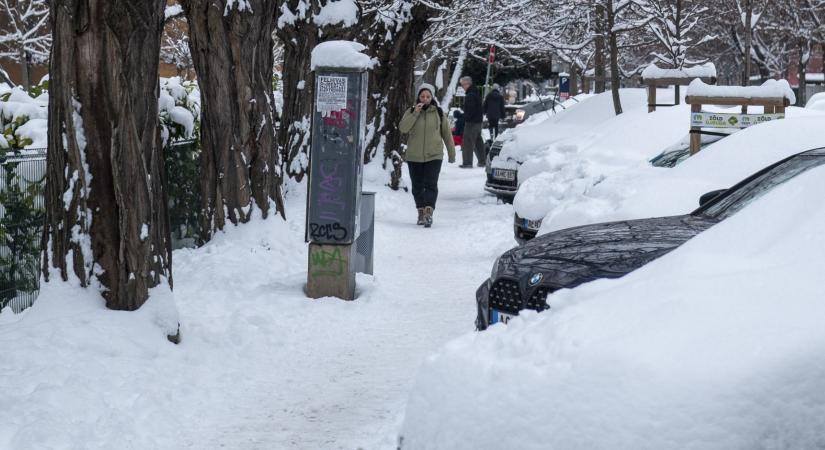Operatív törzs: ahol riasztás van érvényben, ott aki teheti, ne induljon útnak