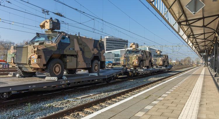 Zöld irányt vett az amerikai hadsereg mozdonya