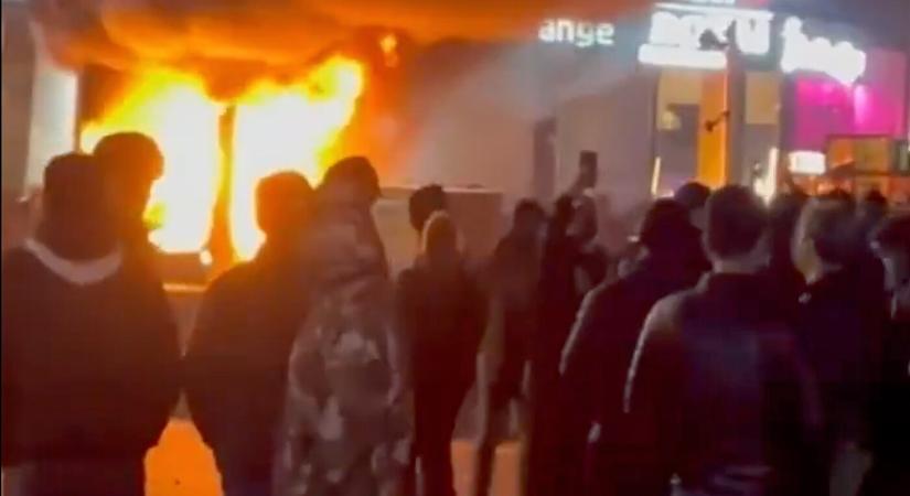 Az iráni hadsereg bejelentette, hogy fellép a tüntetők ellen