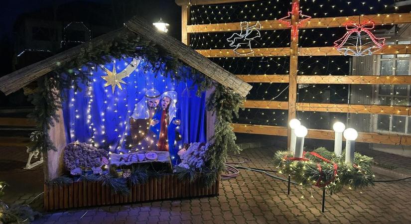 Nem szokványos lángok csaptak fel a községben, délelőtt kezdődött a tűzvizsgálat