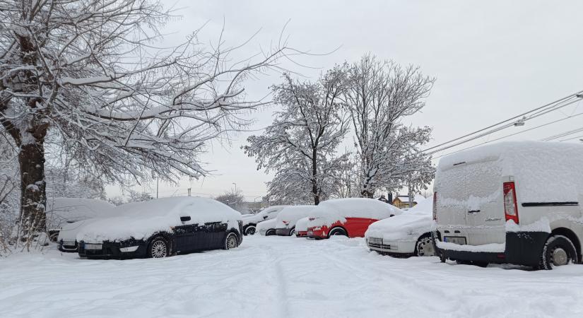 Megjött a figyelmeztetés: csak az induljon útnak, akinek muszáj!