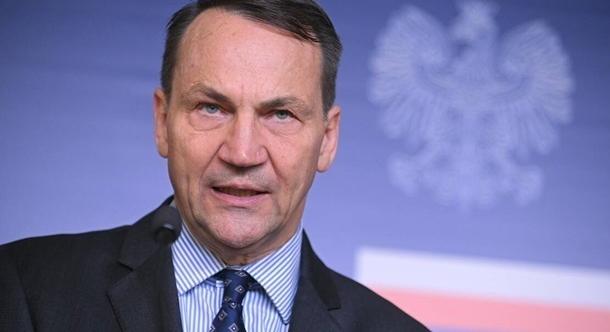Radosław Sikorski: Ukrajna drón- és rakétagyártásának egy részét Lengyelországba helyezte át