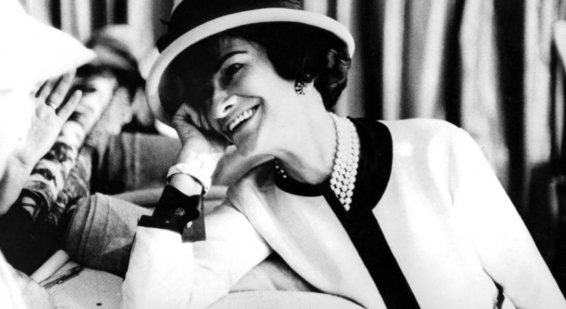A nő, aki levette rólunk a fűzőt: 55 éve hunyt el Coco Chanel