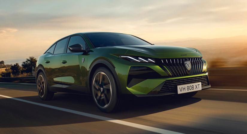 Nagyobbat villant a megújult Peugeot 408