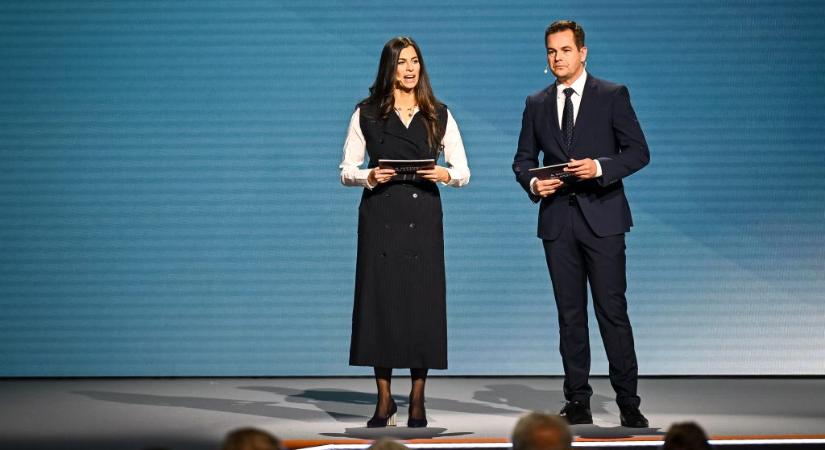 Szijjártó: Ez nem a Fortnite, a következő három hónapot meg kell húzni