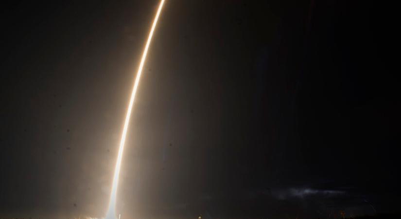 A SpaceX 7500 újabb Starlink műholdat állíthat pályára