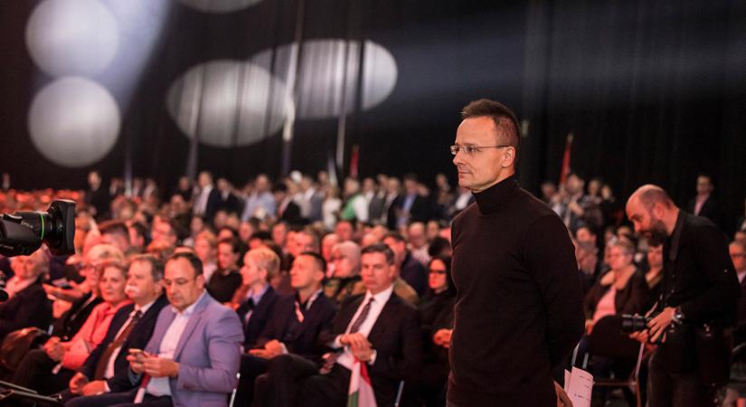 Bábkormányt akarnak, de ehhez nekünk is lesz néhány szavunk