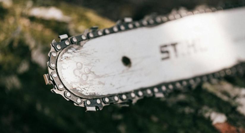 Láncfűrésszel támadt közmunkásokra: az ítélőtábla dönt