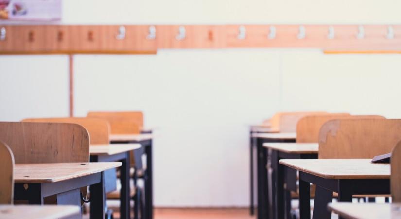 Másodperceken múlt a tragédia – iskolai felügyelő mentette meg az elsős kislány életét