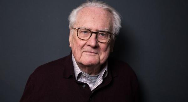 Róna Péter: El kell zavarni Orbán Viktort, ha kell, ki kell menni az utcára