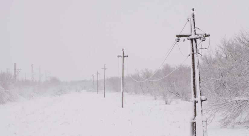 „A hatalom úgy csökkenti az elemi csapásban érintettek számát, mint a tüntetőkét”