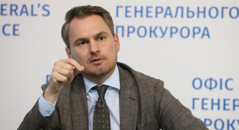 Újabb korrupciós botrány Ukrajnában: mintegy hetven millió dollárt loptak el és veszélyes lőszert szállítottak a frontra