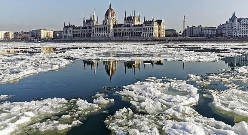 Nincs víz Magyarországon, ami befagyott, és biztonságos lenne