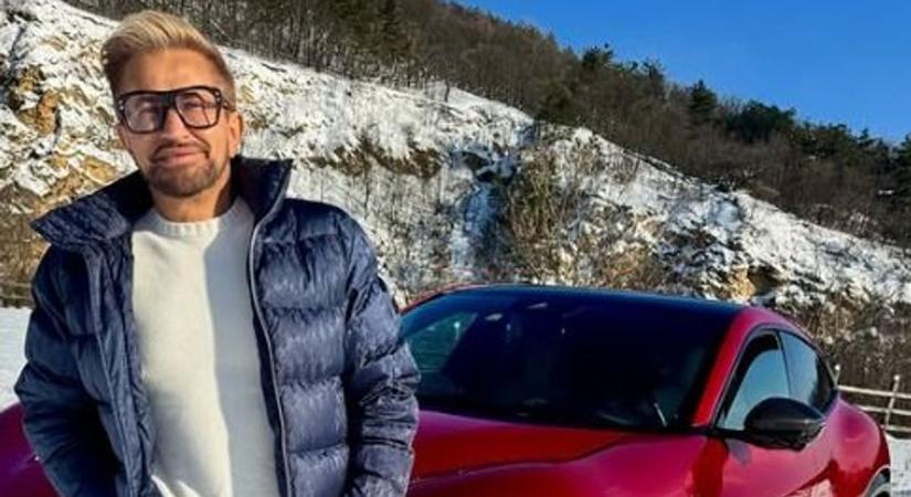 Hó, drift és 725 lóerő: lássuk, mire képes Jákob Zoli tűzpiros fenevada – videó
