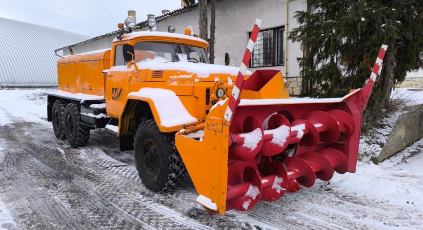 A Magyar Közút reméli, a „szörnyetegeket” nem kell bevetniük ebben a helyzetben